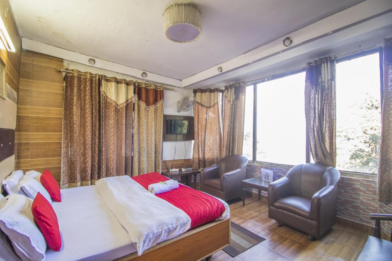 فندق دالهوزيفي  Holiday Plaza المظهر الخارجي الصورة