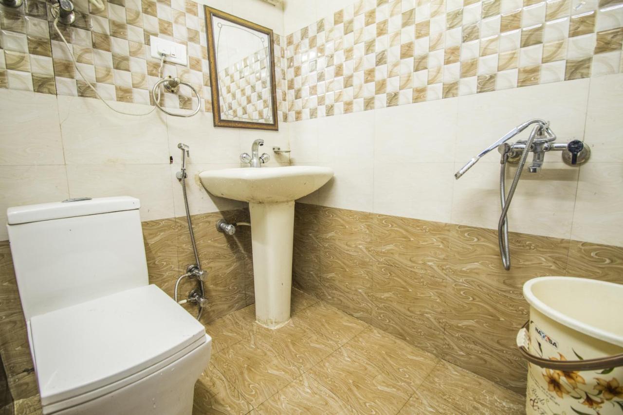 فندق دالهوزيفي  Holiday Plaza المظهر الخارجي الصورة